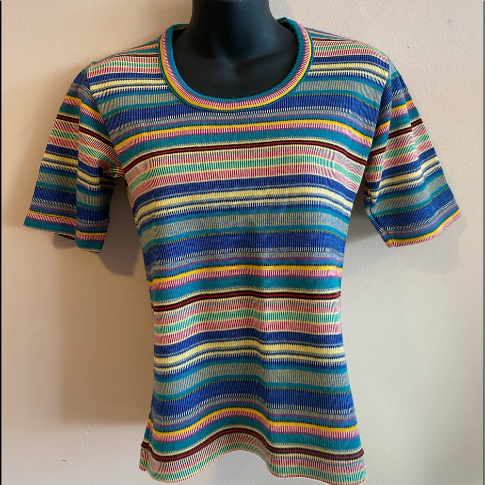 Super cute rainbow top